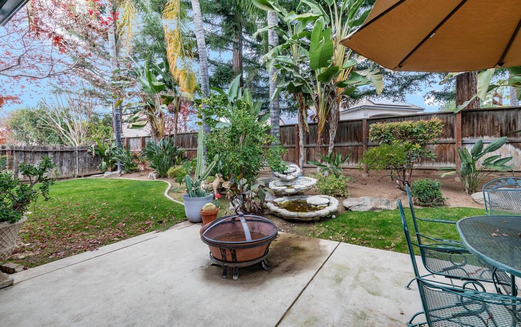 Image 43 of property listing at 2170 W Beechwood Avenue, Fresno, CA 93711