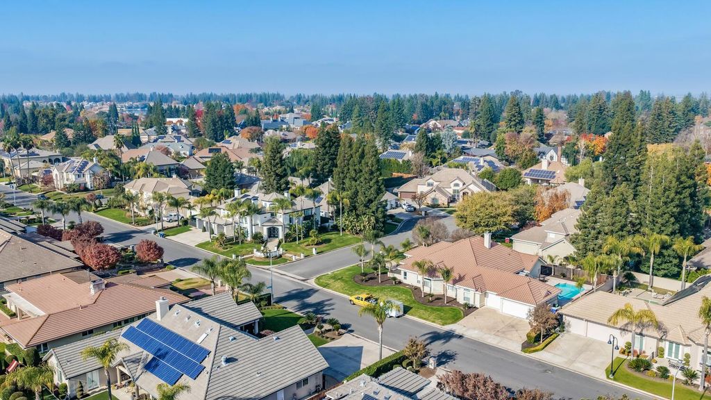 Image 49 of property listing at 2170 W Beechwood Avenue, Fresno, CA 93711
