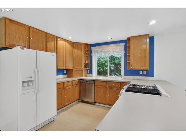 11041 Sw 45TH Ave, Portland, OR 97219