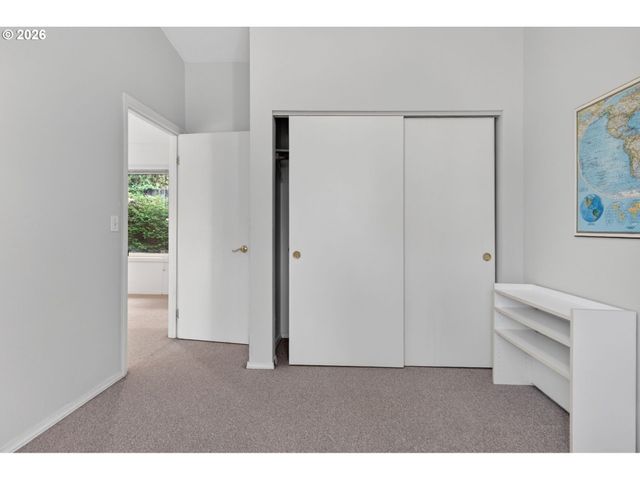 11041 Sw 45TH Ave, Portland, OR 97219