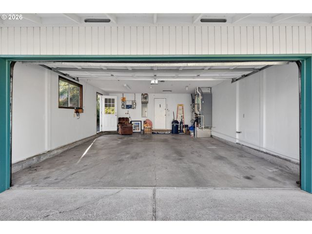 11041 Sw 45TH Ave, Portland, OR 97219