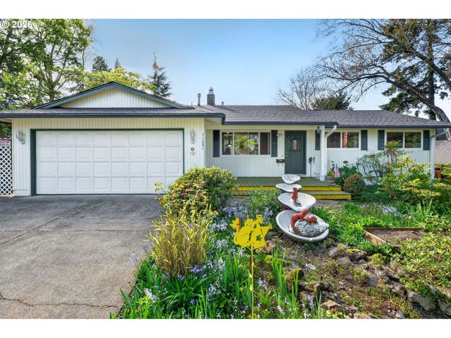 11041 Sw 45TH Ave, Portland, OR 97219