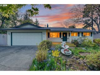 11041 Sw 45TH Ave, Portland, OR 97219