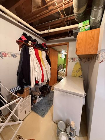 812 E 9th Street, Vinton, IA 52349