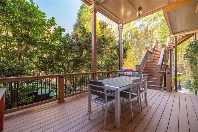 5109 Parkwood Oaks Lane, Smyrna, GA 30126