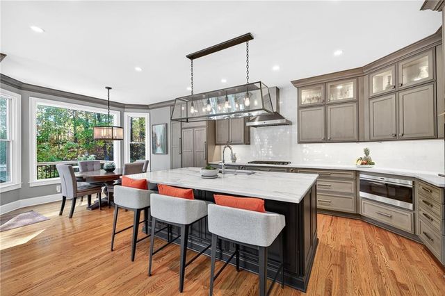 5109 Parkwood Oaks Lane, Smyrna, GA 30126