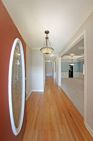 1610 Glenhurst Drive, Snellville, GA 30078