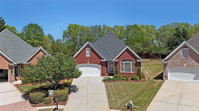 1610 Glenhurst Drive, Snellville, GA 30078