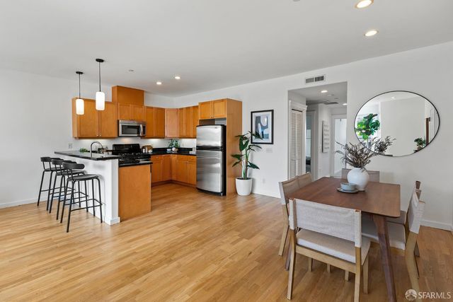 199 Tiffany Avenue 406, San Francisco, CA 94110