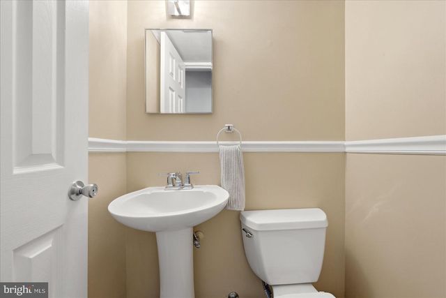 4026 FORGE DR, Woodbridge, VA 22193