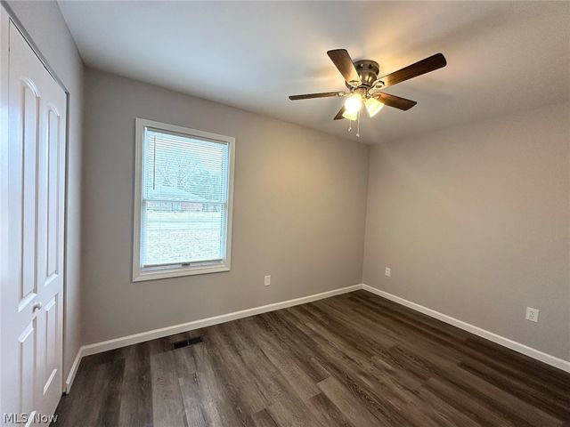 5437 Bartlett Road, Bedford Heights, OH 44146