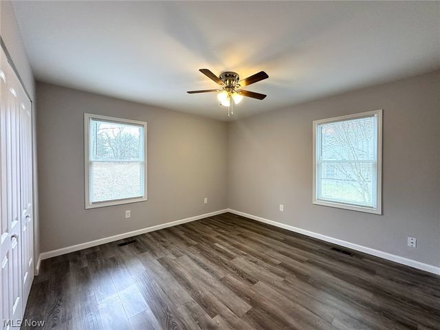 5437 Bartlett Road, Bedford Heights, OH 44146