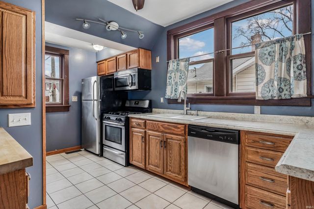 2015 Hensch Street, Fort Wayne, IN 46808