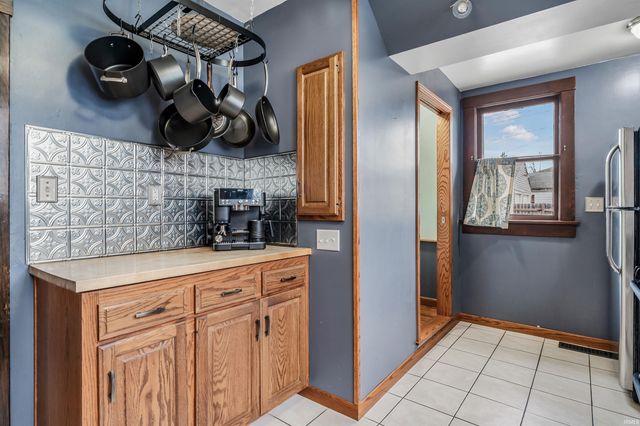 2015 Hensch Street, Fort Wayne, IN 46808