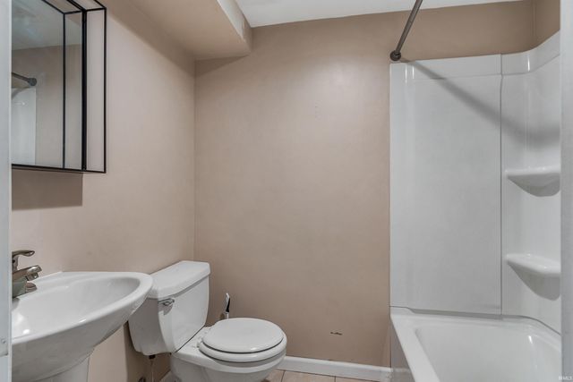 2015 Hensch Street, Fort Wayne, IN 46808