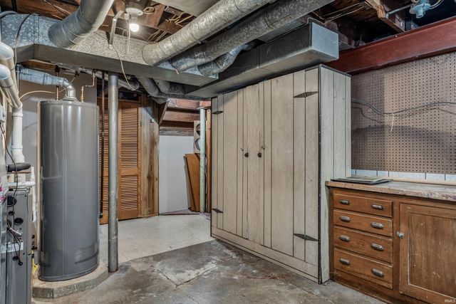 2015 Hensch Street, Fort Wayne, IN 46808