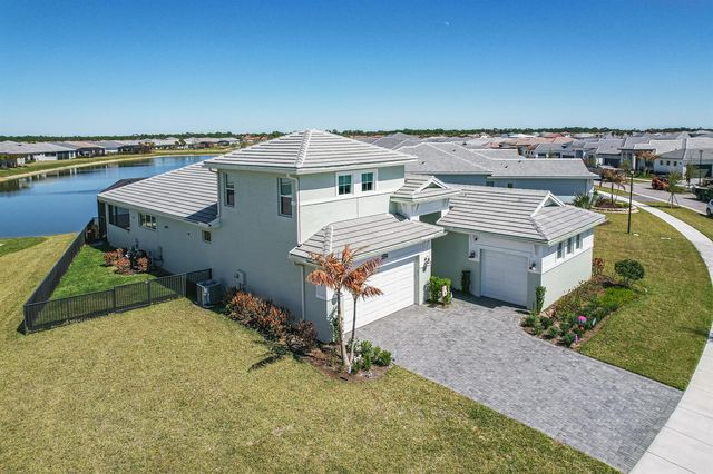 8538 SW Cantante Way, Port St. Lucie, FL 34987