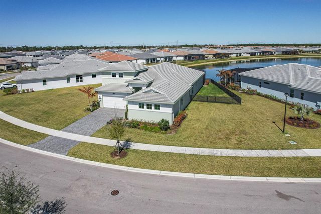 8538 SW Cantante Way, Port St. Lucie, FL 34987
