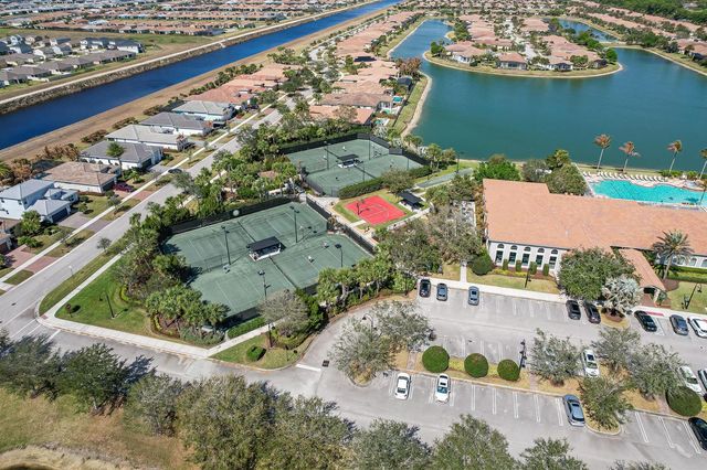 8538 SW Cantante Way, Port St. Lucie, FL 34987
