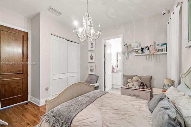 2752 Brickell Ct, Miami, FL 33129