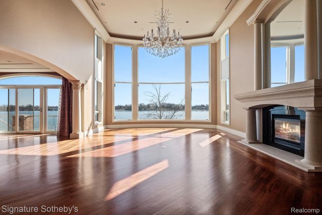 82 CHATEAUX DU LAC, Fenton Charter Township, MI 48430