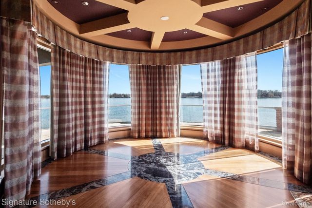 82 CHATEAUX DU LAC, Fenton Charter Township, MI 48430