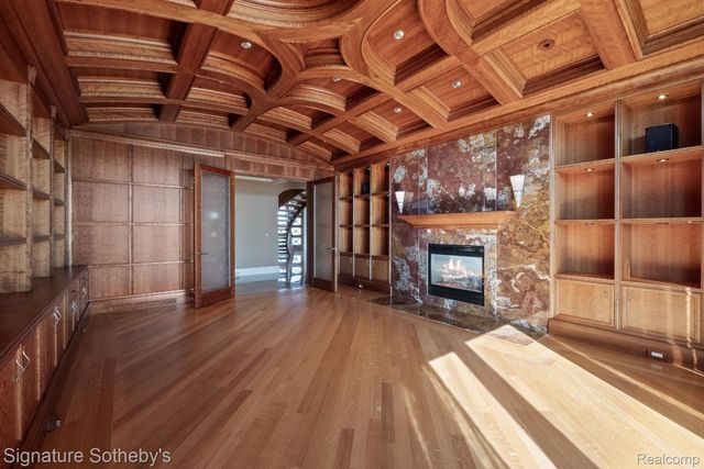 82 CHATEAUX DU LAC, Fenton Charter Township, MI 48430