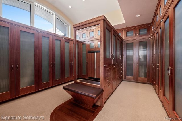 82 CHATEAUX DU LAC, Fenton Charter Township, MI 48430