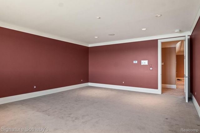 82 CHATEAUX DU LAC, Fenton Charter Township, MI 48430