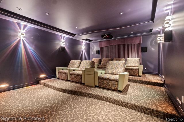 82 CHATEAUX DU LAC, Fenton Charter Township, MI 48430