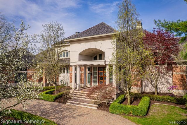 82 CHATEAUX DU LAC, Fenton Charter Township, MI 48430