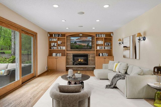 8817 Westmoreland Lane, Saint Louis Park, MN 55426
