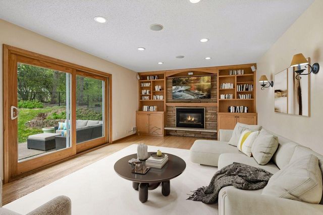 8817 Westmoreland Lane, Saint Louis Park, MN 55426