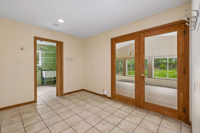 8817 Westmoreland Lane, Saint Louis Park, MN 55426