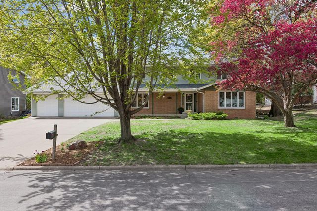 8817 Westmoreland Lane, Saint Louis Park, MN 55426