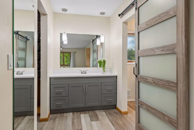 8817 Westmoreland Lane, Saint Louis Park, MN 55426