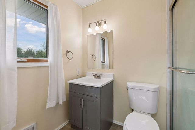 8817 Westmoreland Lane, Saint Louis Park, MN 55426