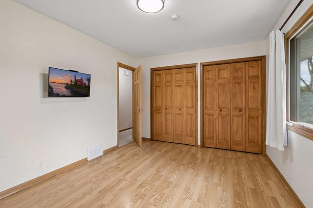 8817 Westmoreland Lane, Saint Louis Park, MN 55426