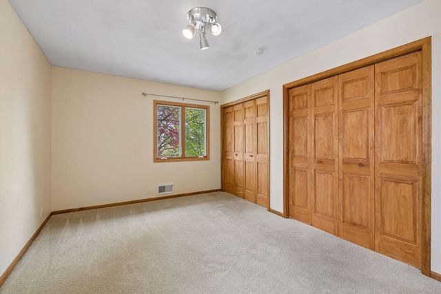 8817 Westmoreland Lane, Saint Louis Park, MN 55426