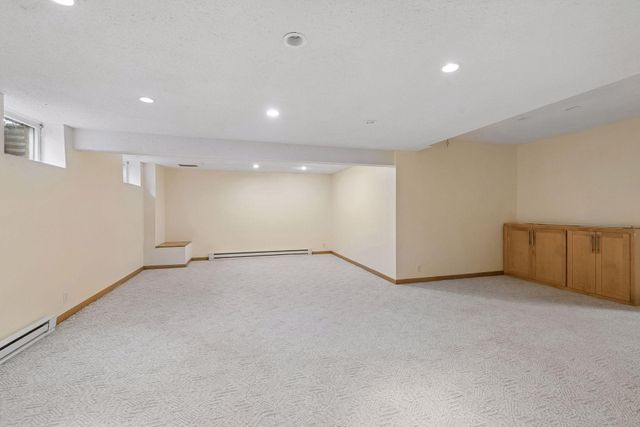 8817 Westmoreland Lane, Saint Louis Park, MN 55426