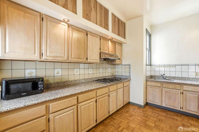 881 Vallejo Street A, San Francisco, CA 94133