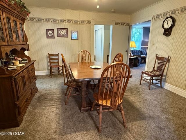 105 N Morgan Street, Diamond, MO 64840