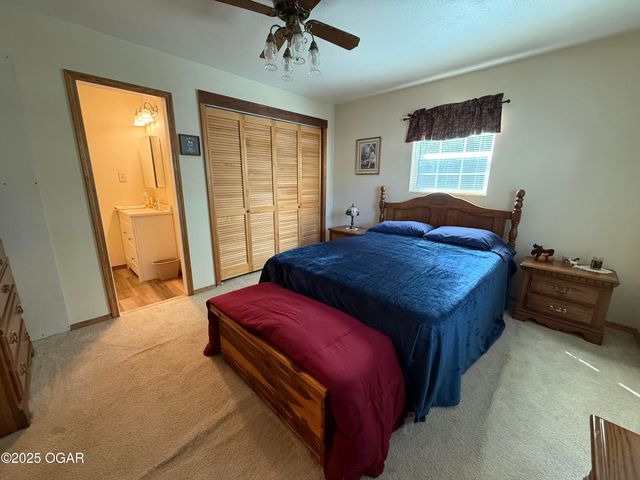 105 N Morgan Street, Diamond, MO 64840