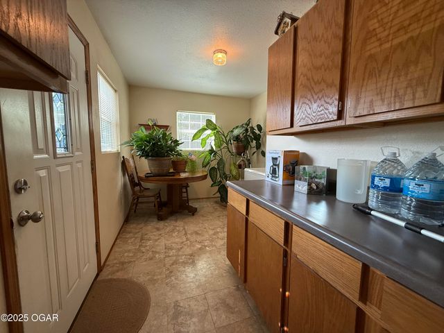 105 N Morgan Street, Diamond, MO 64840