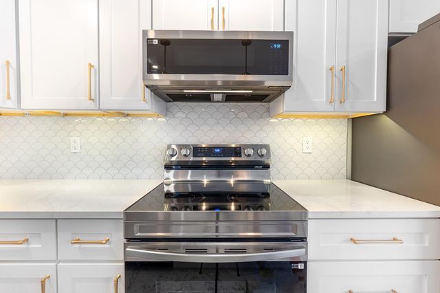 2929 SE Ocean Boulevard E4, Stuart, FL 34996