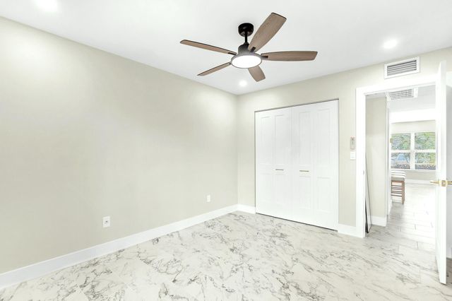 2929 SE Ocean Boulevard E4, Stuart, FL 34996