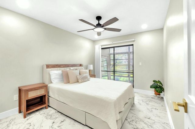 2929 SE Ocean Boulevard E4, Stuart, FL 34996