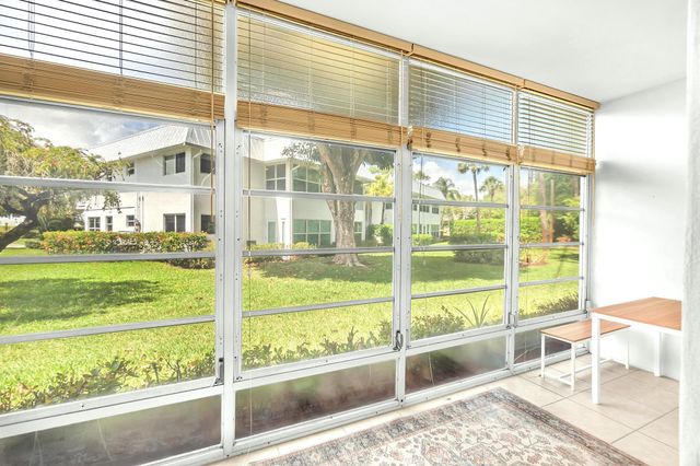 2929 SE Ocean Boulevard E4, Stuart, FL 34996