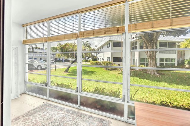 2929 SE Ocean Boulevard E4, Stuart, FL 34996