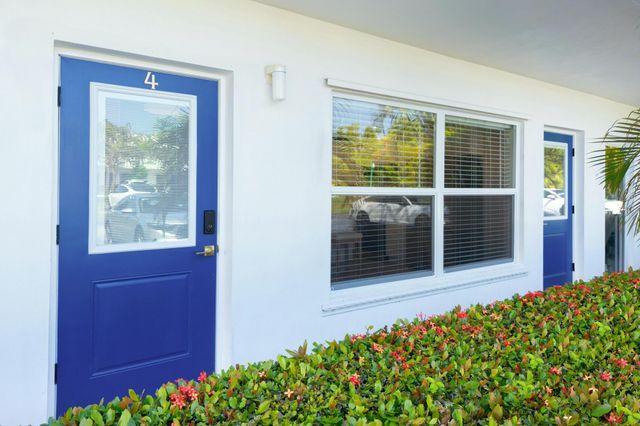 2929 SE Ocean Boulevard E4, Stuart, FL 34996